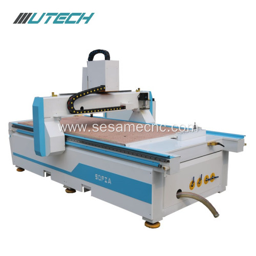 PVC Engraving CNC Router with 7.5 KW Spindle